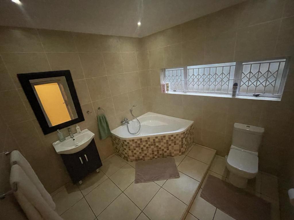 Illovo Beach House Amanzimtoti Exterior foto